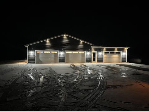 817 11th St, Plainwell, MI 49080 photo 5
