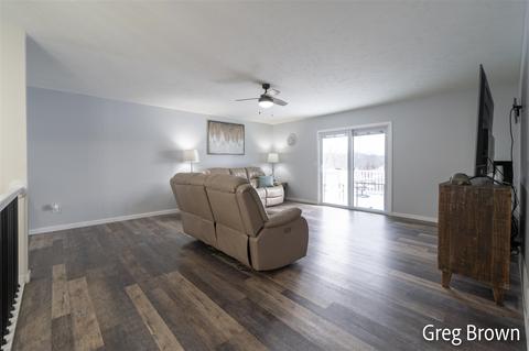 817 11th St, Plainwell, MI 49080 photo 13