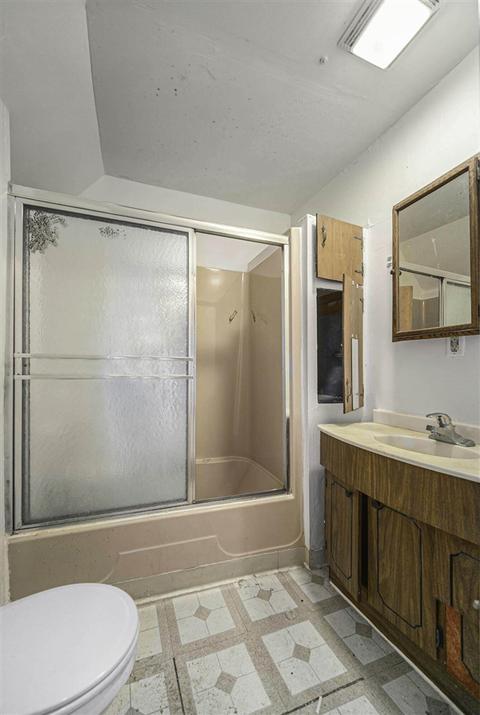 115 Wall St, Jackson, MI 49203 photo 9