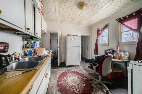519 N Blackstone St, Jackson, MI 49201 photo 11
