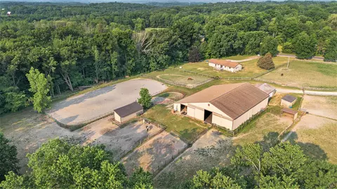 2430 Honey, Ada, MI 49301 photo 2