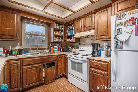2430 Honey, Ada, MI 49301 photo 24