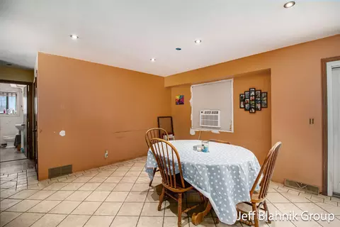 2430 Honey, Ada, MI 49301 photo 26