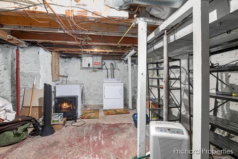 121 W Division, Belding, MI 48809 photo 32