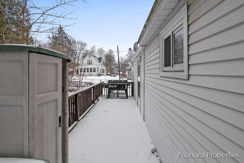 121 W Division, Belding, MI 48809 photo 35