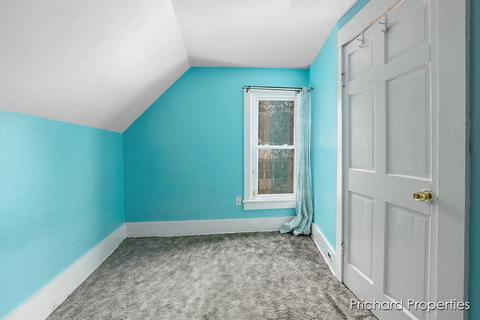 121 W Division, Belding, MI 48809 photo 29