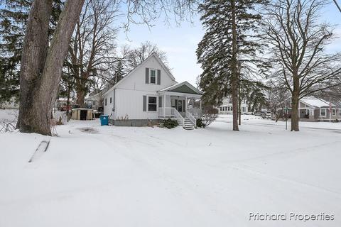 121 W Division, Belding, MI 48809 photo 34
