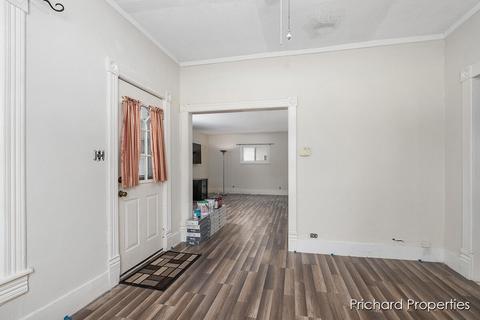 121 W Division, Belding, MI 48809 photo 8