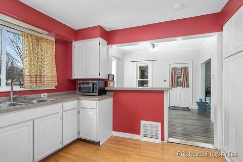 121 W Division, Belding, MI 48809 photo 17