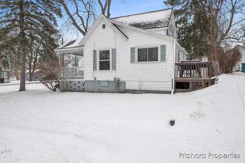 121 W Division, Belding, MI 48809 photo 38