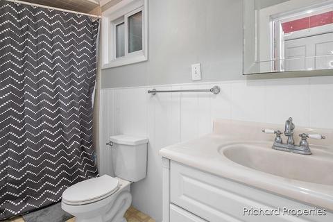 121 W Division, Belding, MI 48809 photo 21