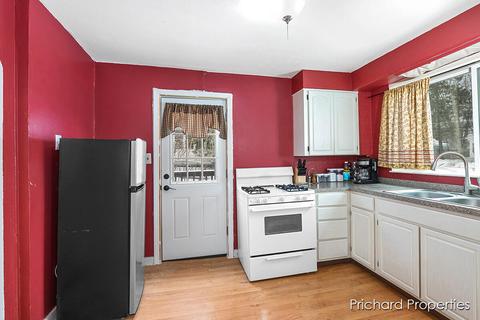 121 W Division, Belding, MI 48809 photo 15