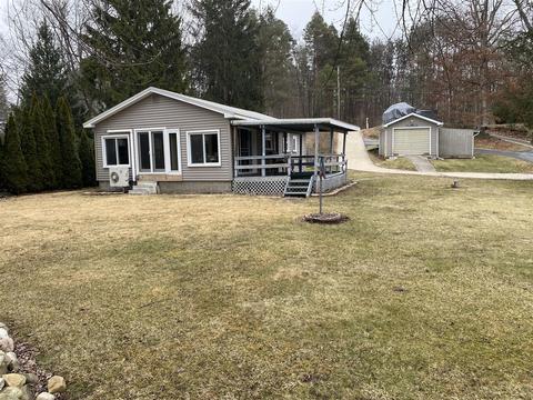 5458 Ridge Dr, Reading, MI 49274 photo 3