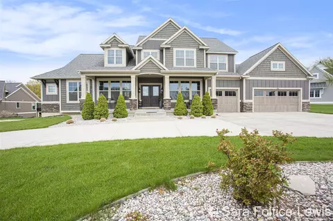 553 Stonebridge, Grandville, MI 49418