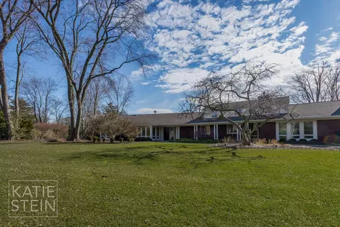 800 Plymouth, Grand Rapids, MI 49506
