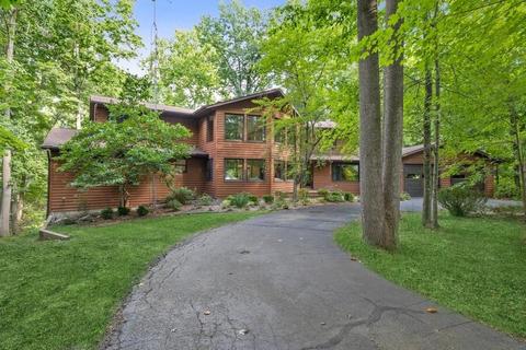 13698 Pardee, Sawyer, MI 49125