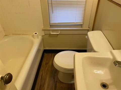 1215 Maple Ave, Jackson, MI 49203 photo 13