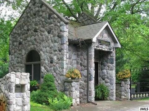 41 Sanctuary, Jackson, MI 49201 photo 2