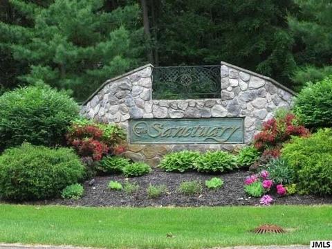 41 Sanctuary, Jackson, MI 49201