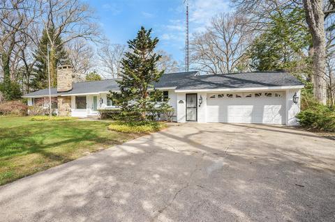 488 Ruddiman, North Muskegon, MI 49445