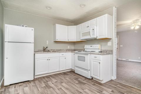 209 5th, Three Rivers, MI 49093 photo 5