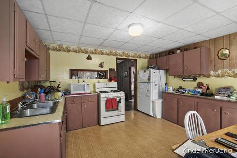 416 Lewis, Belding, MI 48809 photo 11
