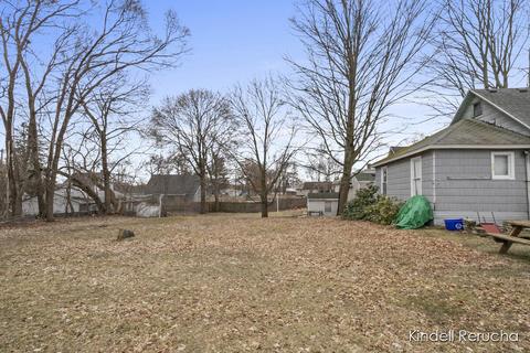 416 Lewis, Belding, MI 48809 photo 18