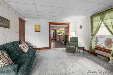 416 Lewis, Belding, MI 48809 photo 7