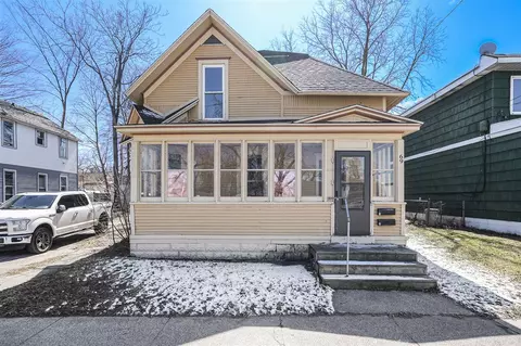 69 Irwin, Muskegon, MI 49442