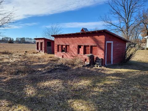 1440 E 8th, White Cloud, MI 49349 photo 12