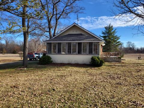1440 E 8th, White Cloud, MI 49349 photo 6
