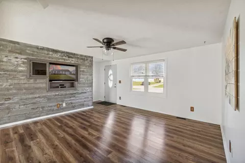 5629 Poplar, Jackson, MI 49201 photo 5
