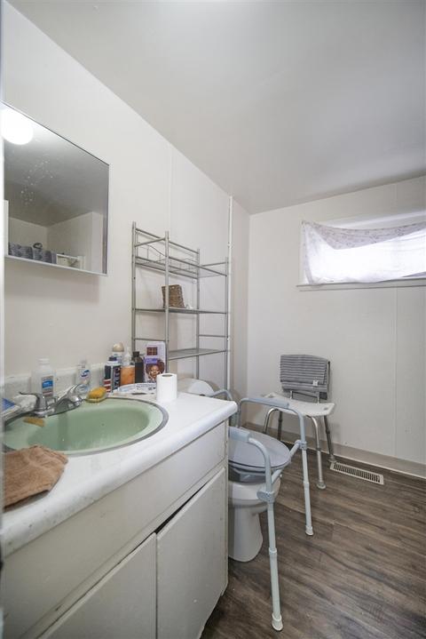 658 Cooper St, Jackson, MI 49201 photo 17