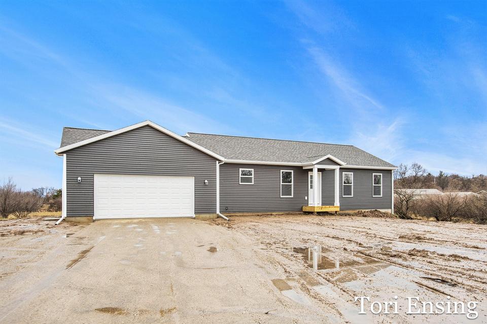 8589 S Derby Rd, Sheridan, MI 48884 1 photo Movoto