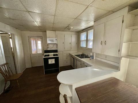 57 E Division, Sparta, MI 49345 photo 10