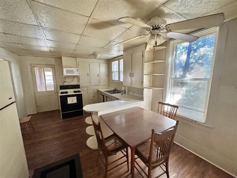 57 E Division, Sparta, MI 49345 photo 9