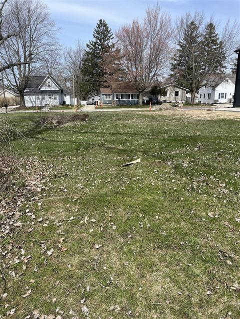 312 Edgell, South Haven, MI 49090