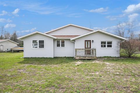 11595 Walnut, Grant, MI 49327