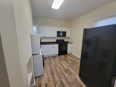 434 Dewey, Jackson, MI 49202 photo 4