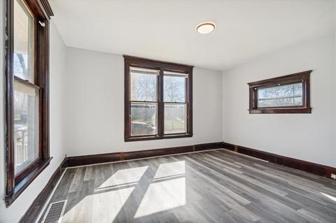 1216 Maple Ave, Jackson, MI 49203 photo 13