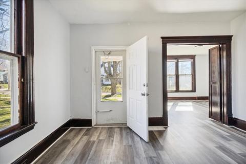 1216 Maple Ave, Jackson, MI 49203 photo 6