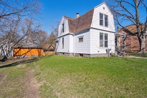 1216 Maple Ave, Jackson, MI 49203 photo 2