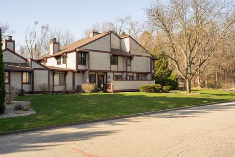 4867 Foxfire, Portage, MI 49024