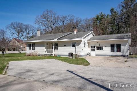 5240 Dowling, Montague, MI 49437