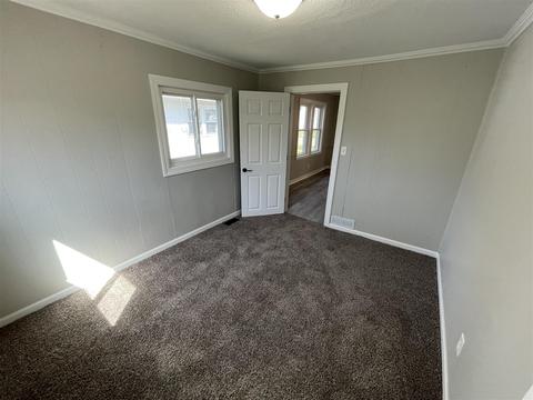 259 Douglas, Jackson, MI 49203 photo 9