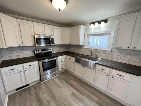 259 Douglas, Jackson, MI 49203 photo 3