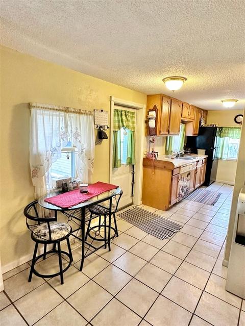 309 Middle, Three Rivers, MI 49093 photo 4