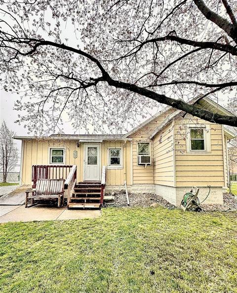 309 Middle, Three Rivers, MI 49093 photo 13