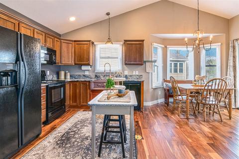 4008 Stoneridge Dr, Jackson, MI 49203 photo 8