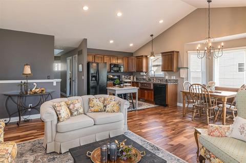 4008 Stoneridge Dr, Jackson, MI 49203 photo 7